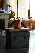 'No Frills' Bag