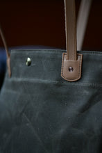 Dolly Tote Bag